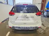 2017 Nissan ROGUE photo
