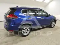 2017 Nissan ROGUE photo