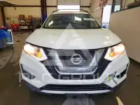 2017 Nissan ROGUE photo