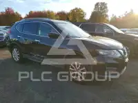 2017 Nissan ROGUE photo