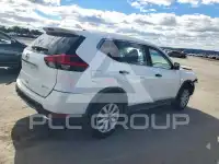 2017 Nissan ROGUE photo