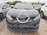 2017 Nissan ROGUE photo