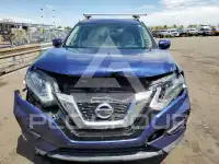 2017 Nissan ROGUE photo