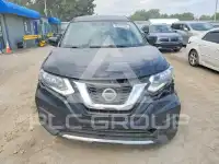 2017 Nissan ROGUE photo
