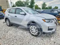 2017 Nissan ROGUE photo