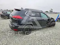 2017 Nissan ROGUE photo