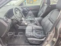 2017 Nissan ROGUE photo