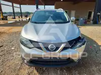 2017 Nissan ROGUE photo