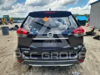 2017 Nissan ROGUE photo