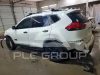 2017 Nissan ROGUE photo