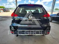 2017 Nissan ROGUE photo