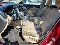 2017 Nissan ROGUE photo