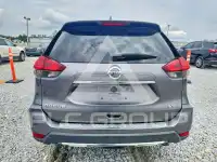 2017 Nissan ROGUE photo