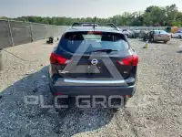 2017 Nissan ROGUE photo