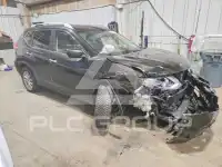 2017 Nissan ROGUE photo