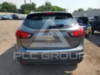 2017 Nissan ROGUE photo