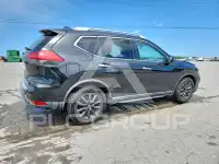 2017 Nissan ROGUE photo