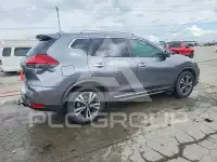 2017 Nissan ROGUE photo