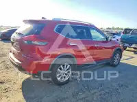 2017 Nissan ROGUE photo