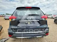 2017 Nissan ROGUE photo