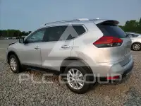 2017 Nissan ROGUE photo
