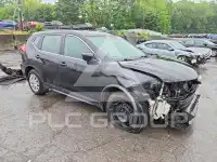 2017 Nissan ROGUE photo