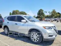 2017 Nissan ROGUE photo