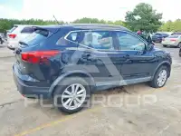 2017 Nissan ROGUE photo