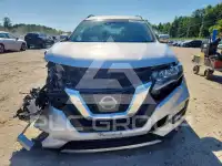 2017 Nissan ROGUE photo