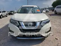 2017 Nissan ROGUE photo