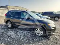2017 Nissan ROGUE photo
