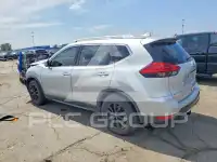 2017 Nissan ROGUE photo