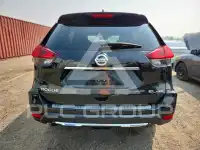 2017 Nissan ROGUE photo