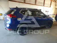 2017 Nissan ROGUE photo