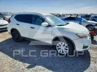 2017 Nissan ROGUE photo