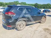 2017 Nissan ROGUE photo