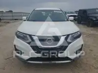 2017 Nissan ROGUE photo