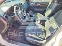 2017 Nissan ROGUE photo