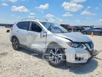 2017 Nissan ROGUE фото