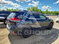 2017 Nissan ROGUE photo