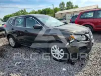 2017 Nissan ROGUE photo