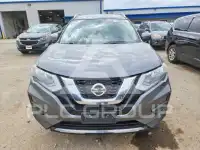 2017 Nissan ROGUE photo