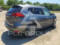 2017 Nissan ROGUE photo