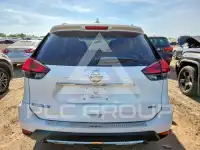 2017 Nissan ROGUE photo
