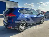 2017 Nissan ROGUE photo