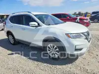 2017 Nissan ROGUE photo
