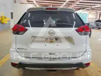 2017 Nissan ROGUE photo
