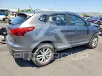 2017 Nissan ROGUE photo