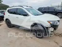 2017 Nissan ROGUE photo