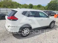 2017 Nissan ROGUE photo